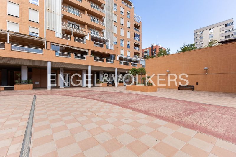 Foto 941f37c1-af86-40b0-af4a-011841662b41. Pis amb calefacció aparcament piscina a Sant Pau Valencia