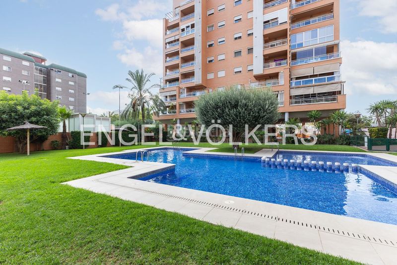 Foto de890c17-038c-4984-9c29-b49d8d9d365d. Pis amb calefacció aparcament piscina a Sant Pau Valencia