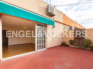 Alquiler Ático en Arrancapins. Fantástico piso con amplia terraza en patraix