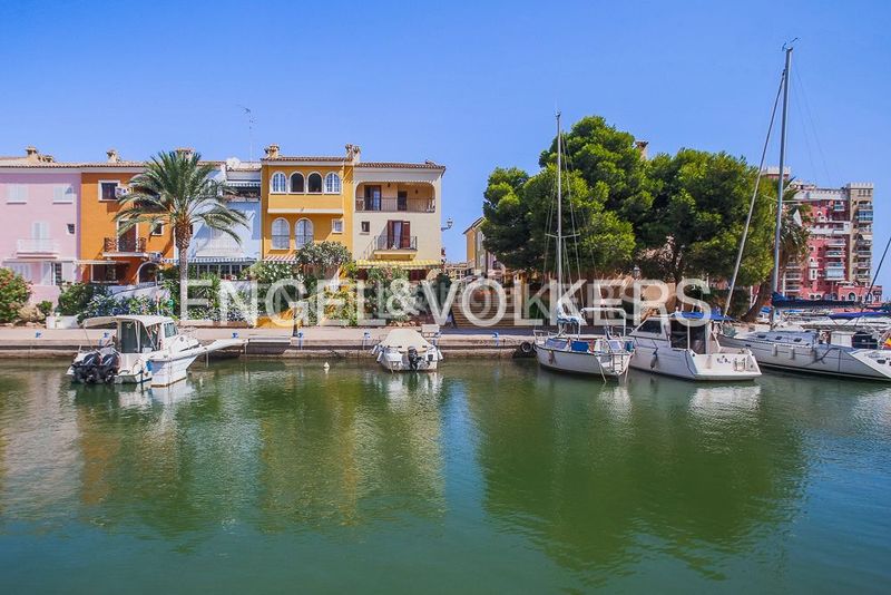 Foto 3d53d638-ba30-4035-8075-01ab57b77efb. Pis amb calefacció a Port Saplaya Alboraya