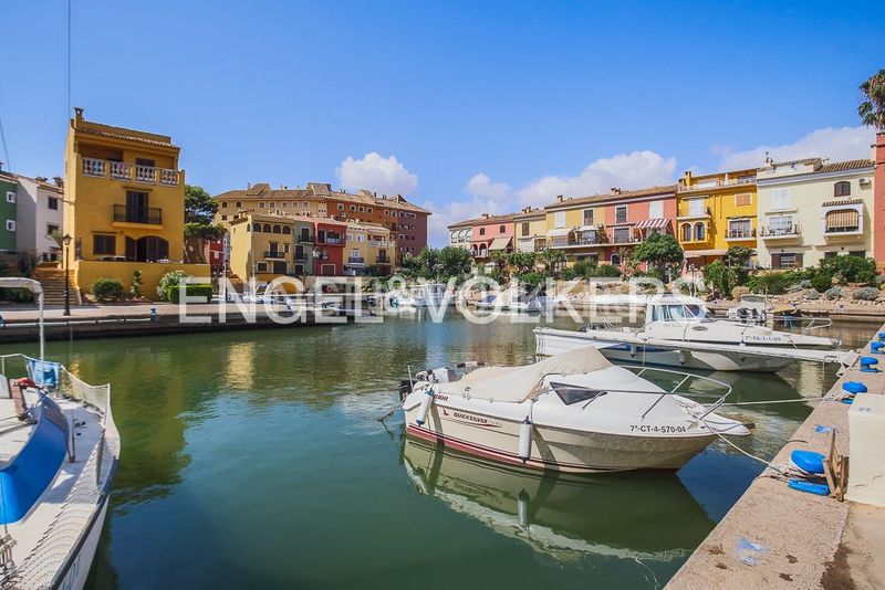 Foto c77d7127-4fe0-4217-8bae-175be4e3c228. Pis amb calefacció a Port Saplaya Alboraya