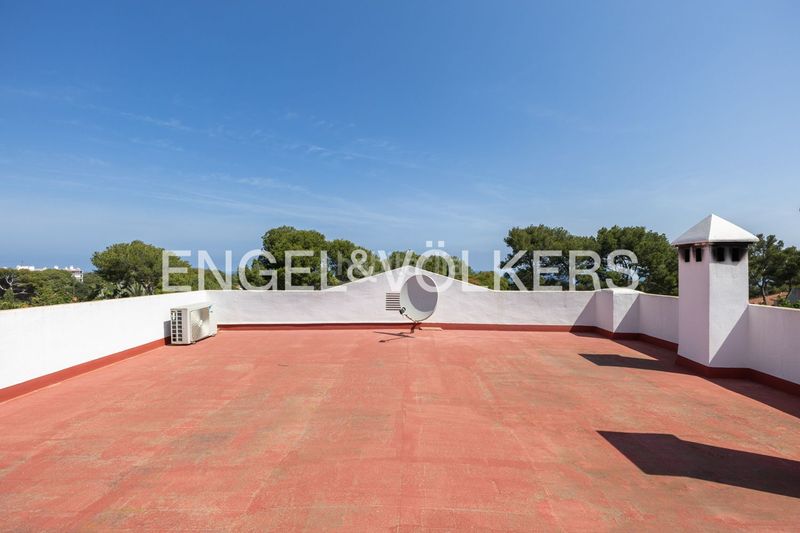 Foto 0c87d471-d549-48e2-8186-3028c87ec982. Casa amb calefacció aparcament piscina a Las Rotas / Les Rotes Dénia