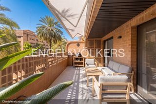 Pis a La Carrasca. Luminosa vivienda con dos terrazas y plaza de garaje