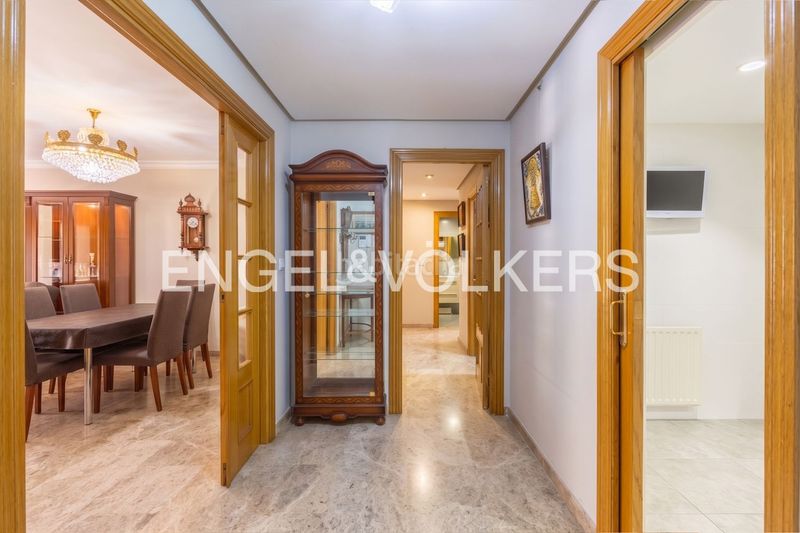 Piso luminosa vivienda con dos terrazas y plaza de garaje en Valencia - Imagen 25