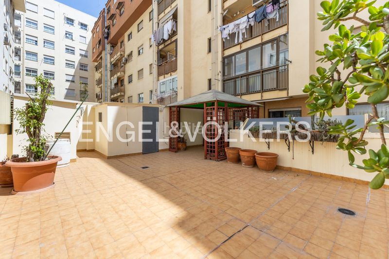 Piso luminosa vivienda con dos terrazas y plaza de garaje en Valencia - Imagen 22