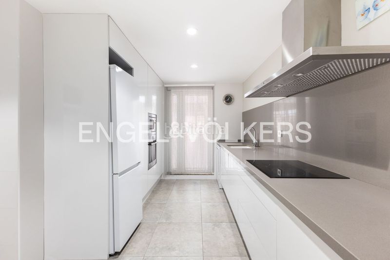 Piso luminosa vivienda con dos terrazas y plaza de garaje en Valencia - Imagen 14