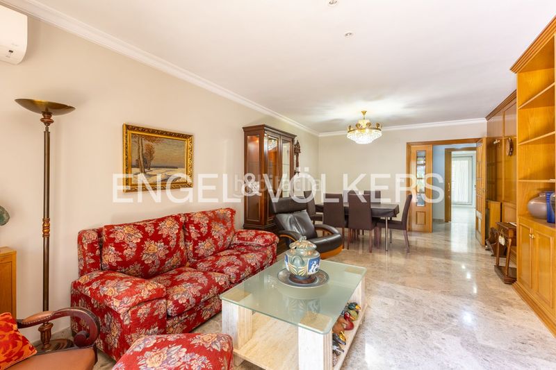 Piso luminosa vivienda con dos terrazas y plaza de garaje en Valencia - Imagen 11