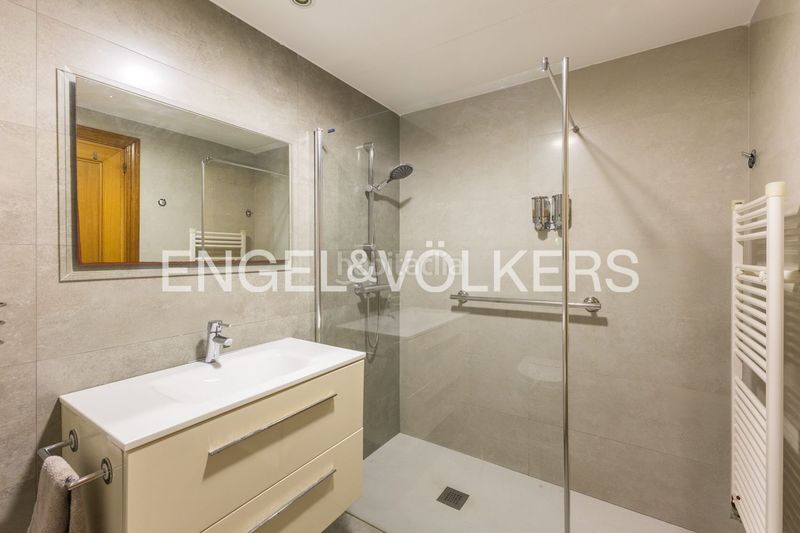 Piso luminosa vivienda con dos terrazas y plaza de garaje en Valencia - Imagen 37
