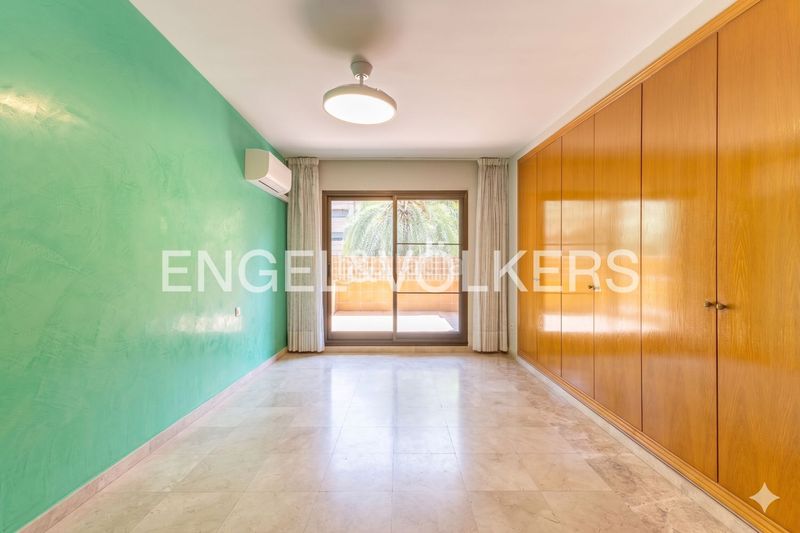 Piso luminosa vivienda con dos terrazas y plaza de garaje en Valencia - Imagen 27