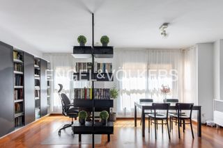 Piso en Russafa. Encantadora vivienda con plaza de garaje y trastero en ruzafa