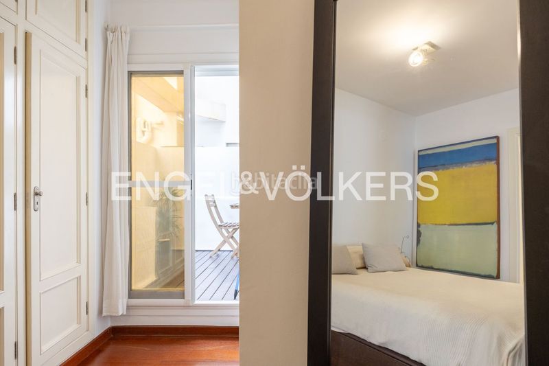 Foto a98b8c6f-61af-4993-98b5-a6d626bd67b0. Pis amb calefacció aparcament a Russafa Valencia