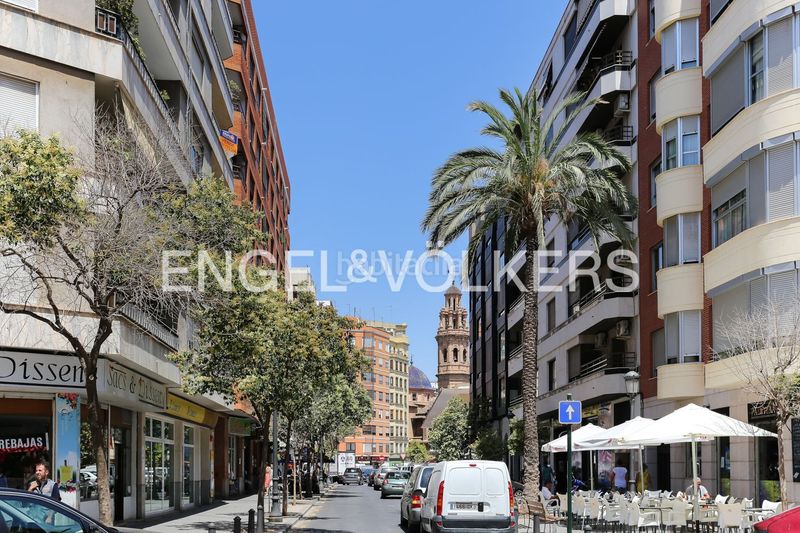 Foto eb291ee2-a351-4281-8f05-2d2078d0e543. Pis amb calefacció aparcament a Russafa Valencia