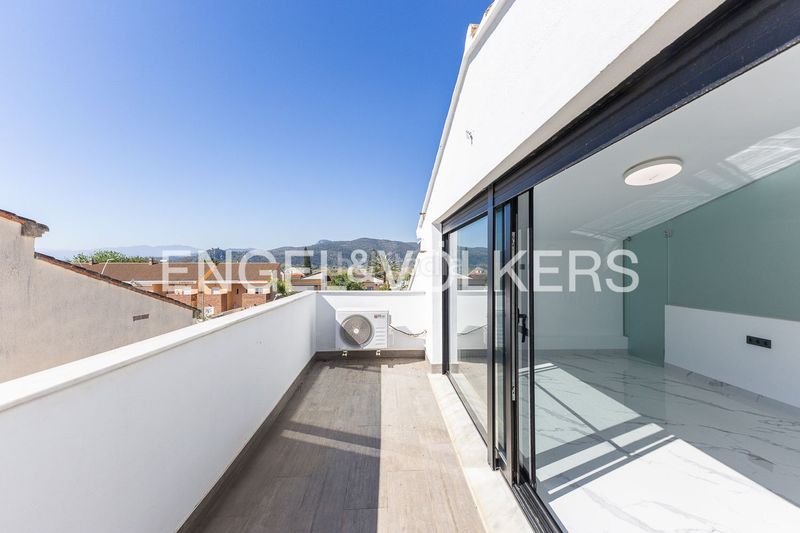 Foto b6dabcfd-8b51-46e9-a186-7920618916e9. Casa amb calefacció aparcament piscina a Playa de Gandía Gandia