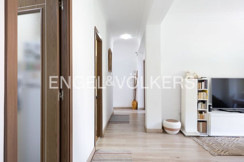 Piso luminosa vivienda de 4 dormitorios en primado reig en Valencia - Imagen 19