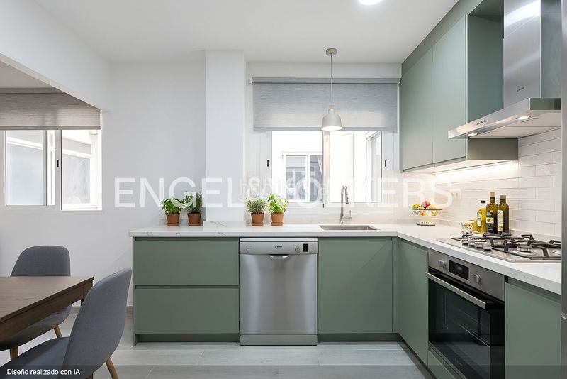 Piso luminosa vivienda de 4 dormitorios en primado reig en Valencia - Imagen 7