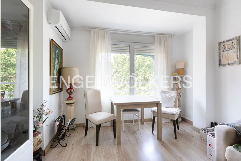 Piso luminosa vivienda de 4 dormitorios en primado reig en Valencia - Imagen 4