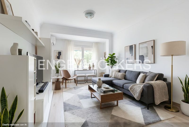 Piso luminosa vivienda de 4 dormitorios en primado reig en Valencia