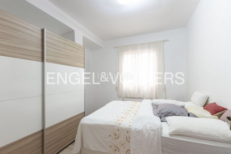 Piso luminosa vivienda de 4 dormitorios en primado reig en Valencia - Imagen 11