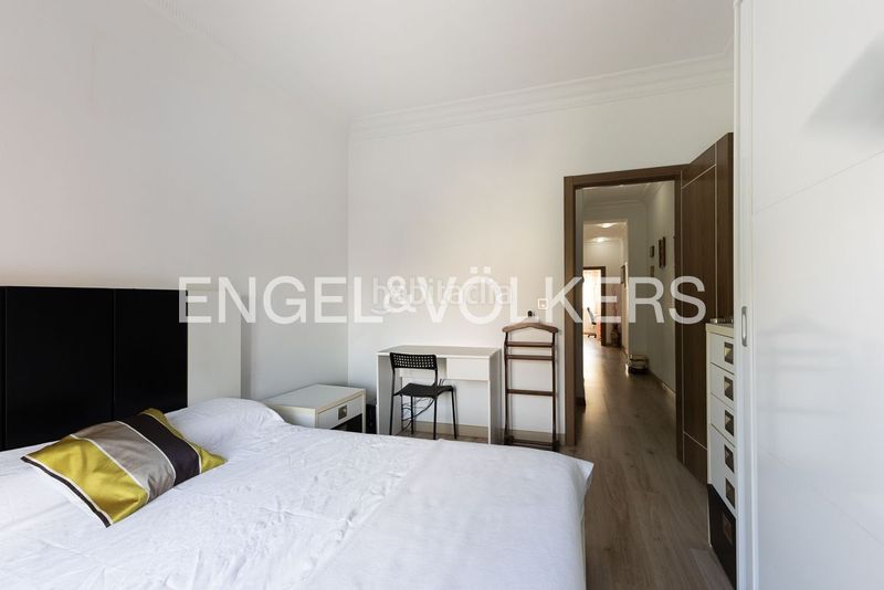 Piso luminosa vivienda de 4 dormitorios en primado reig en Valencia - Imagen 10