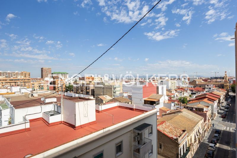 Piso apartamento ideal ubicado en una séptima planta, en pleno corazón del emblemático barrio marinero del cabañal. en Valencia - Imagen 31