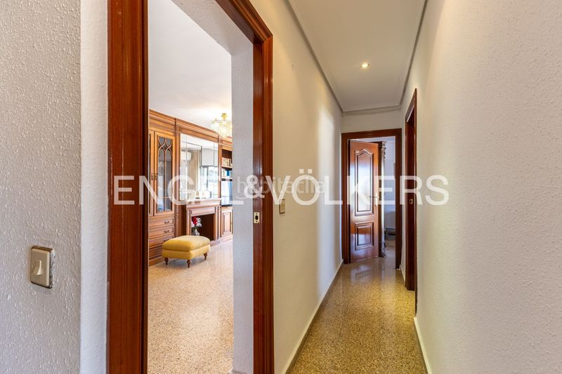 Piso apartamento ideal ubicado en una séptima planta, en pleno corazón del emblemático barrio marinero del cabañal. en Valencia - Imagen 10