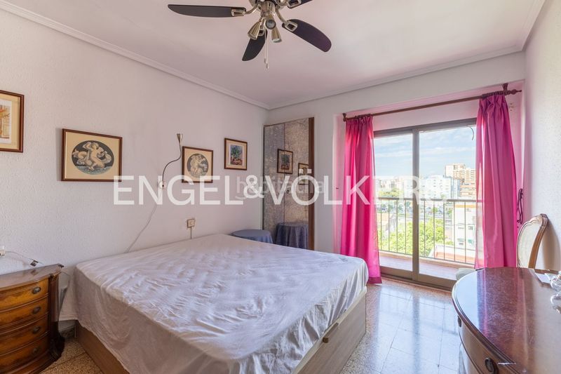 Piso apartamento ideal ubicado en una séptima planta, en pleno corazón del emblemático barrio marinero del cabañal. en Valencia - Imagen 11