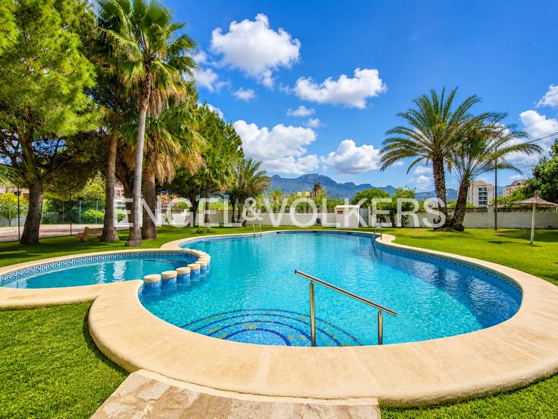 Foto 0afc2229-9335-4118-a8cc-3a84abc28a8a. Pis amb calefacció piscina a Devessa - Monte Pego Dénia