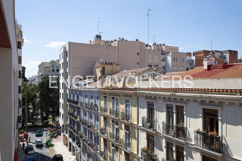Piso impresionante vivienda en jorge juan en El Pla del Remei Valencia - Imagen 10
