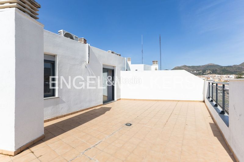 Foto f82d1f80-8b14-494f-be10-482f91b1b0f0. Àtic amb calefacció aparcament a Vall d´Uixó (la)