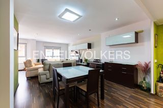 Appartamento in Sueca. Moderno apartamento a solo 40 minutos de valencia  con 3 dormito