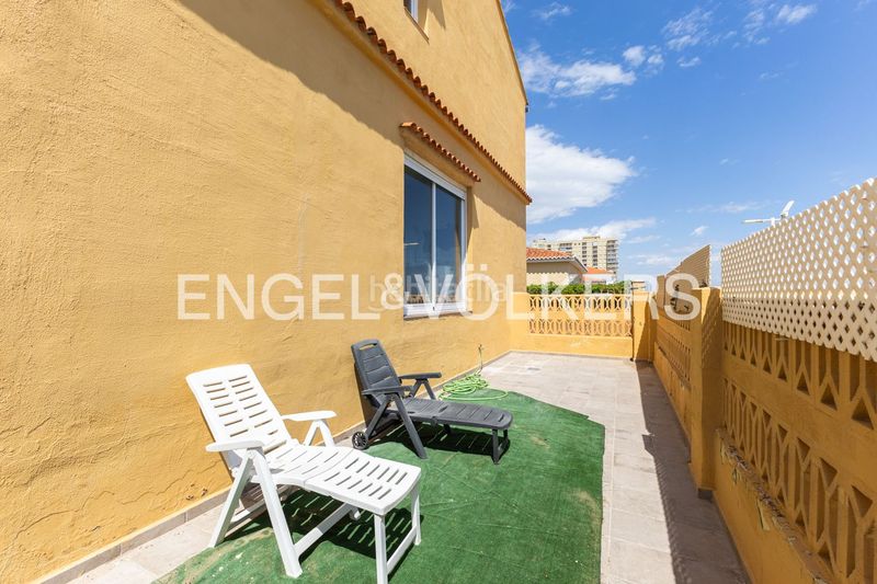 Foto 45ec6967-78dd-4872-b166-6a0c615088b2. Casa amb calefacció aparcament a Mareny de Barraquetes Sueca