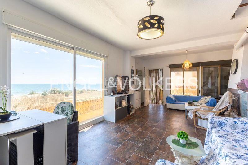 Foto 8722ce8e-98aa-4dbe-b46c-b737a15870df. Casa amb calefacció aparcament a Mareny de Barraquetes Sueca