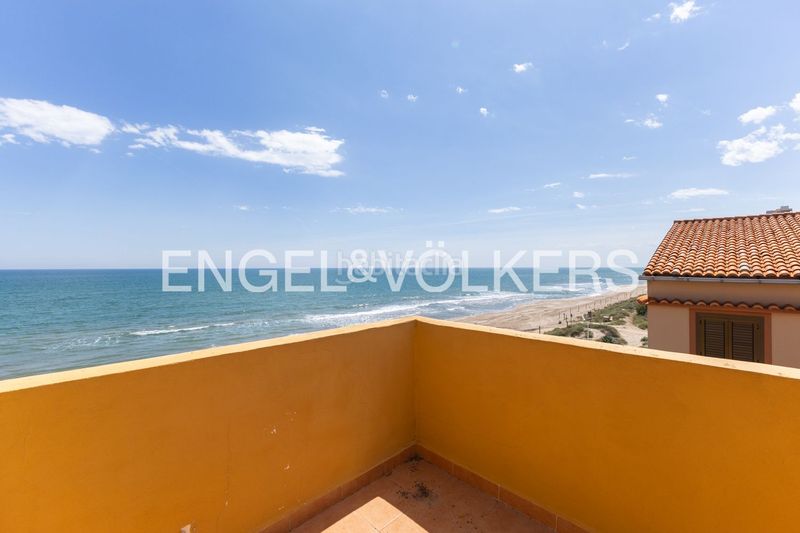 Foto c6ec33e6-f266-4b3a-9ac8-8ffe1b21b359. Casa amb calefacció aparcament a Mareny de Barraquetes Sueca