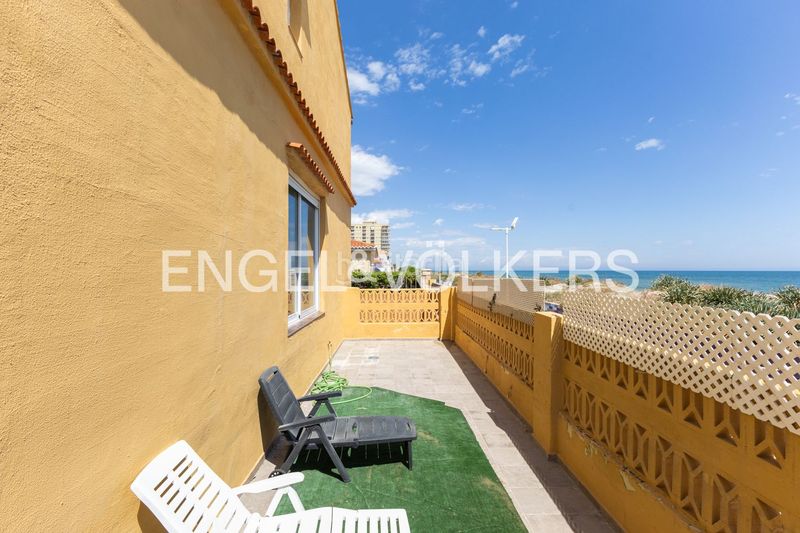 Foto eb1485eb-7f48-45cc-9946-c7dda371a5ef. Casa amb calefacció aparcament a Mareny de Barraquetes Sueca