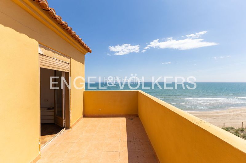 Foto f957d029-a012-4373-9e1c-004b62962750. Casa amb calefacció aparcament a Mareny de Barraquetes Sueca
