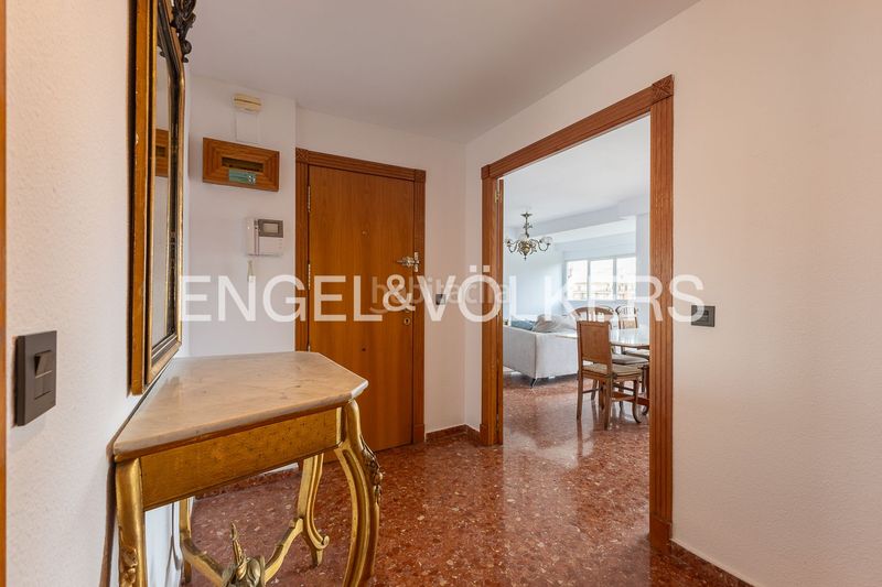Foto 99cd2016-04f1-4641-88af-917ce66ac332. Pis amb calefacció aparcament a La Bega Baixa - Plaza Xúquer Valencia