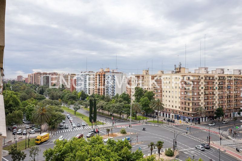 Foto dcb8da03-7581-470e-bdfa-901756fce59f. Pis amb calefacció aparcament a La Bega Baixa - Plaza Xúquer Valencia