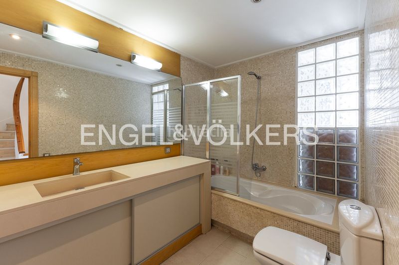 Foto 621b90e2-6508-491d-a468-25be9d2aa750. Casa amb calefacció aparcament a Port Saplaya Alboraya
