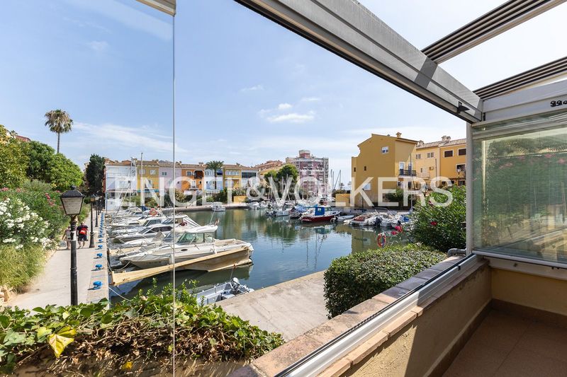 Foto e88451c2-49f3-4c0a-ac19-48fbfc896264. Casa amb calefacció aparcament a Port Saplaya Alboraya