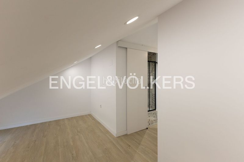 Foto eea008aa-c0e3-42d8-965a-e766d23624fb. Casa amb calefacció aparcament a Port Saplaya Alboraya