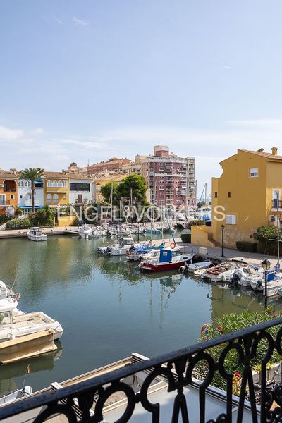 Foto f7508975-78e0-443b-9a44-6e427f5b7bcd. Casa amb calefacció aparcament a Port Saplaya Alboraya