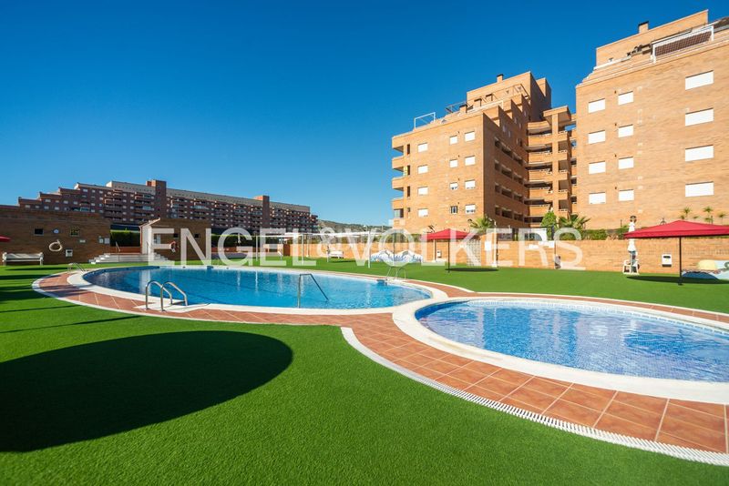 Foto 2426461e-d0ea-4628-b08d-66d8f5846925. Pis amb calefacció aparcament piscina a Playa Coral - Torremar Oropesa del Mar