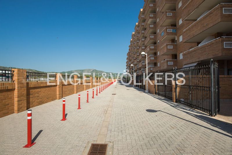 Foto 413c8a21-a516-46b1-a2e7-4eb18d42942c. Pis amb calefacció aparcament piscina a Playa Coral - Torremar Oropesa del Mar