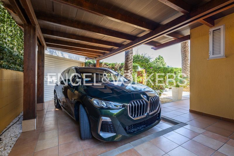 Foto b0ceca52-40b5-453e-8d6f-d39c5725ae71. Casa amb calefacció aparcament piscina a Les Bassetes - El Marjal Dénia