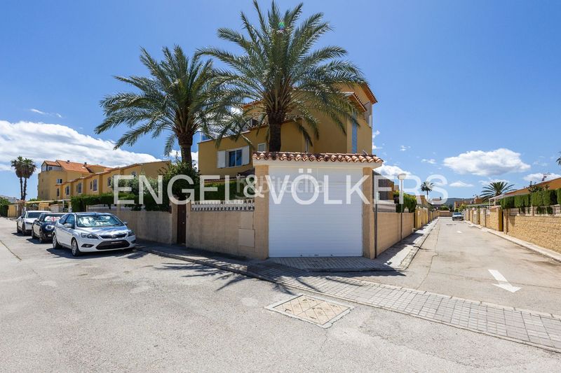Foto e5ba4ad5-51d5-4425-b444-93e512b294cc. Casa amb calefacció aparcament piscina a Les Bassetes - El Marjal Dénia