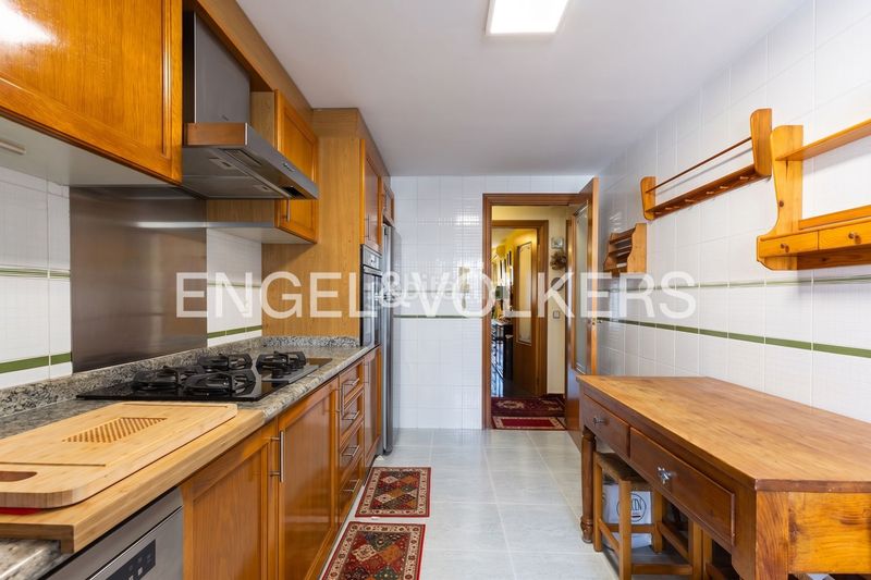 Piso acogedora vivienda junto al edificio europa en Valencia - Imagen 11