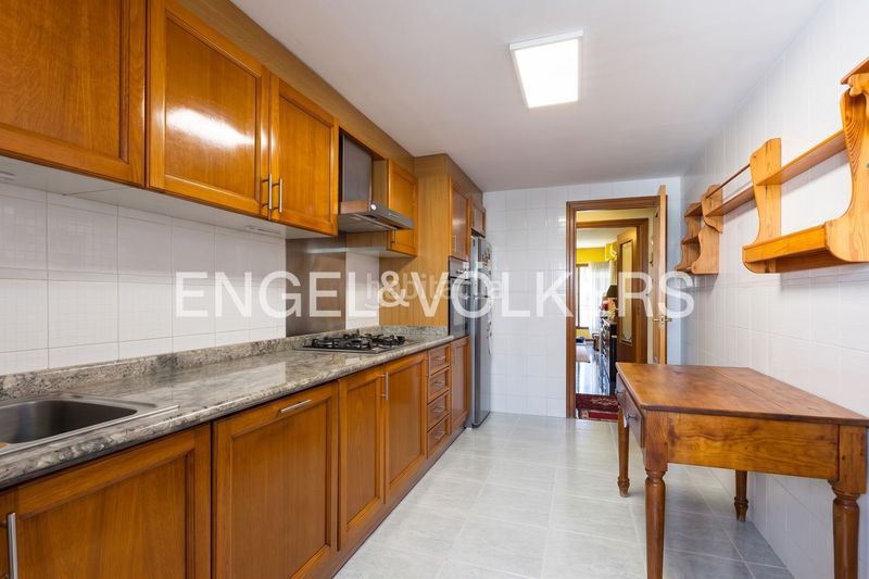 Piso acogedora vivienda junto al edificio europa en Valencia - Imagen 10