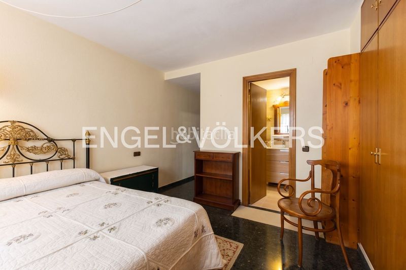 Piso acogedora vivienda junto al edificio europa en Valencia - Imagen 15