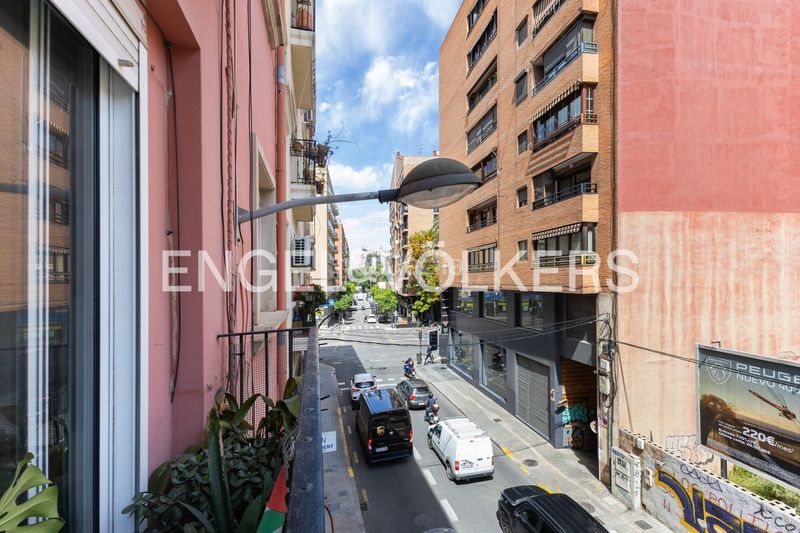 Piso acogedora vivienda con inquilino en islas canarias en Valencia - Imagen 15