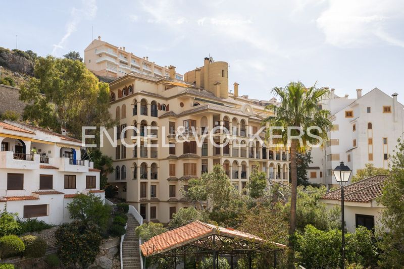 Foto e9f6c5ab-d579-46f0-8a73-1795c62e49e4. Lloguer àtic amb calefacció aparcament piscina a Cullera